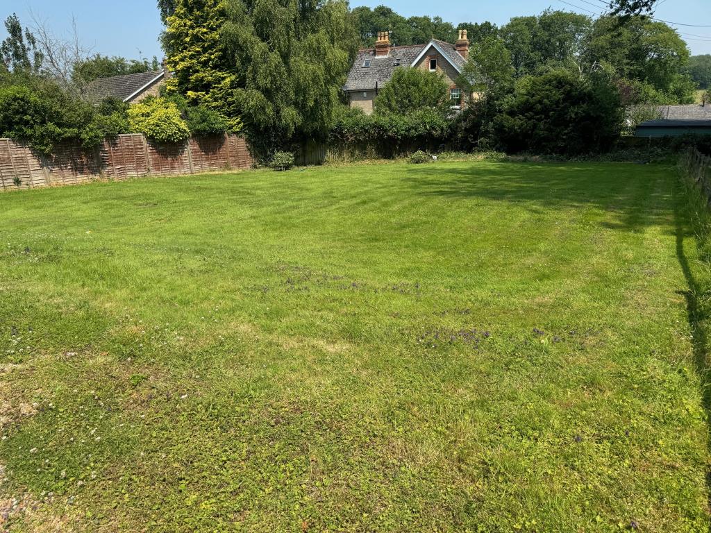 Lot: 124 - LAND WITH PLANNING FOR A DETACHED BUNGALOW - Alternative view of site